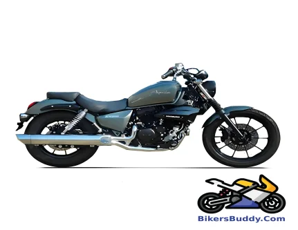 Hyosung Aquila GV300 motorcycle